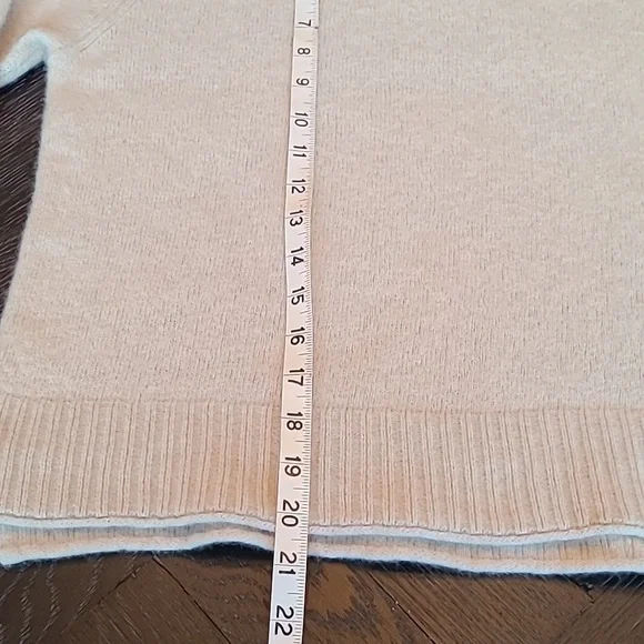 Jenni Kayne Everyday Sweater - Picture 12 of 13